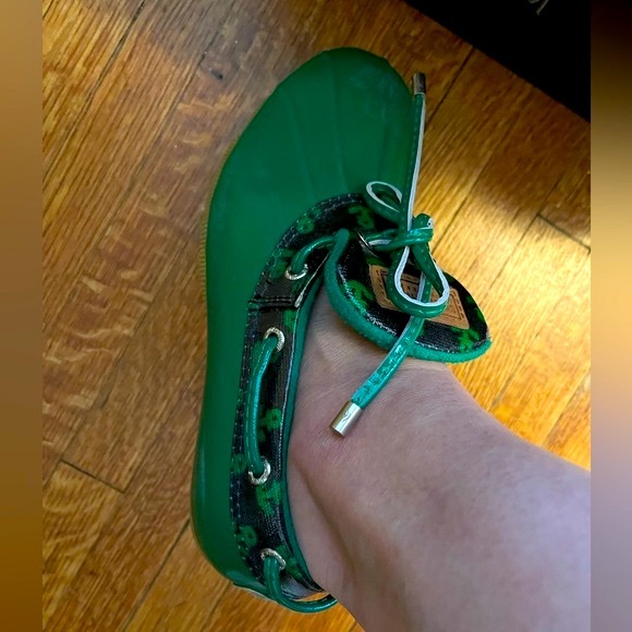 Sperry Women’s Duck Boots in Green - Picture 5 of 10